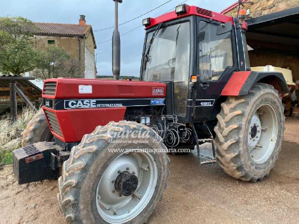 Tractor CASE 1056 XL Tractor CASE 1056 XL