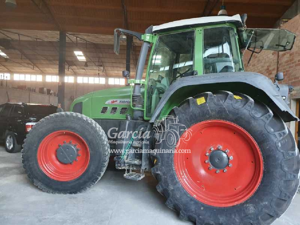 Tractor FENDT FAVORIT 916 VARIO Tractor FENDT FAVORIT 916 VARIO