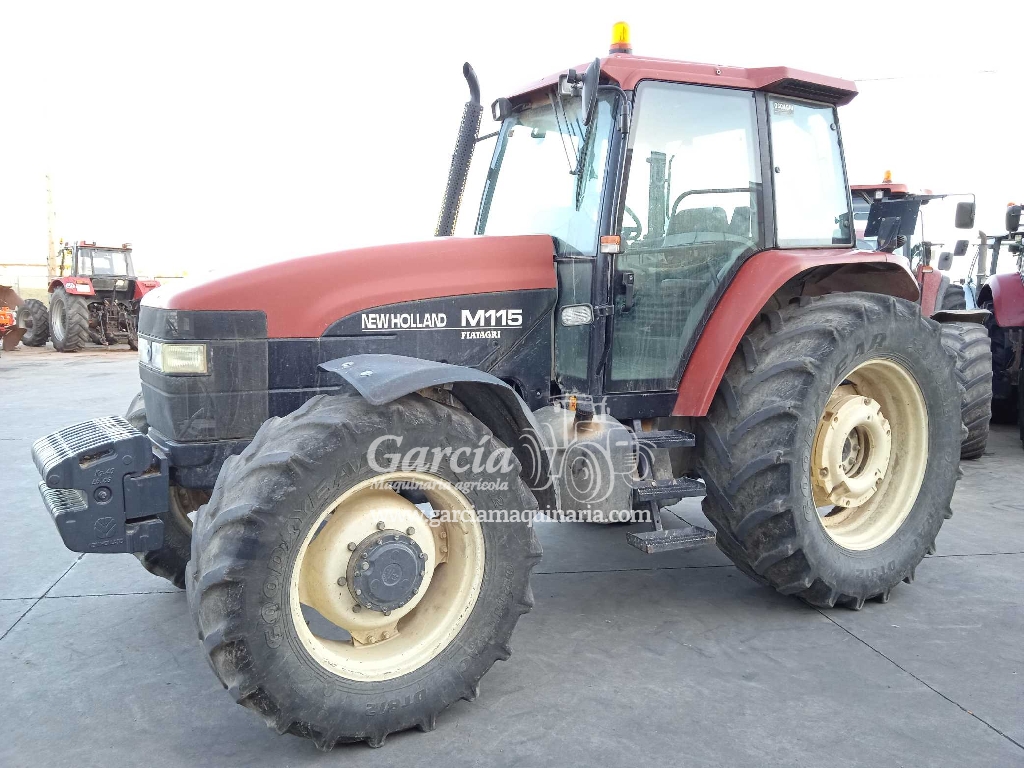 Tractor NEW HOLLAND M 115 Tractor NEW HOLLAND M 115