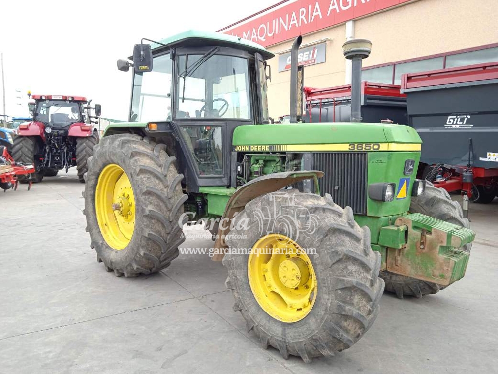 Tractor JOHN DEERE 120 HP 9.000 hours
