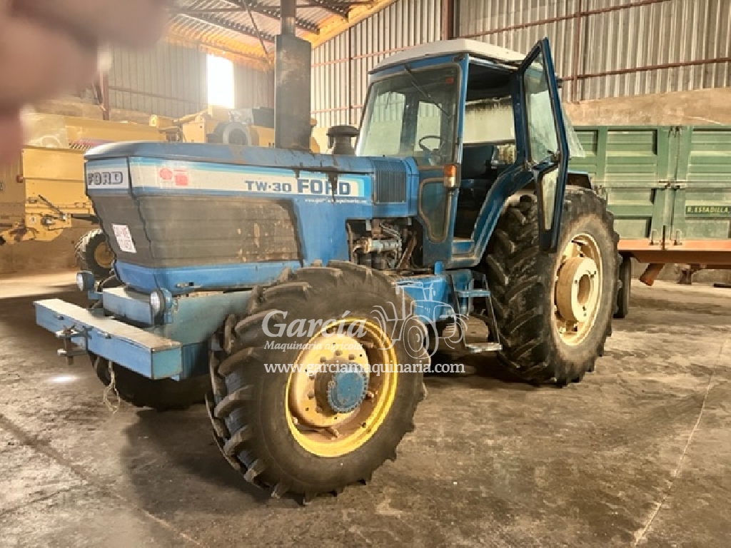 Tractor NEW HOLLAND TW 30