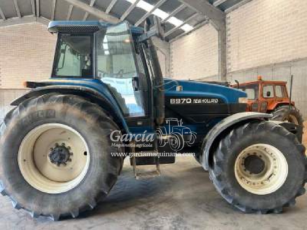 Tracteur NEW HOLLAND 8970