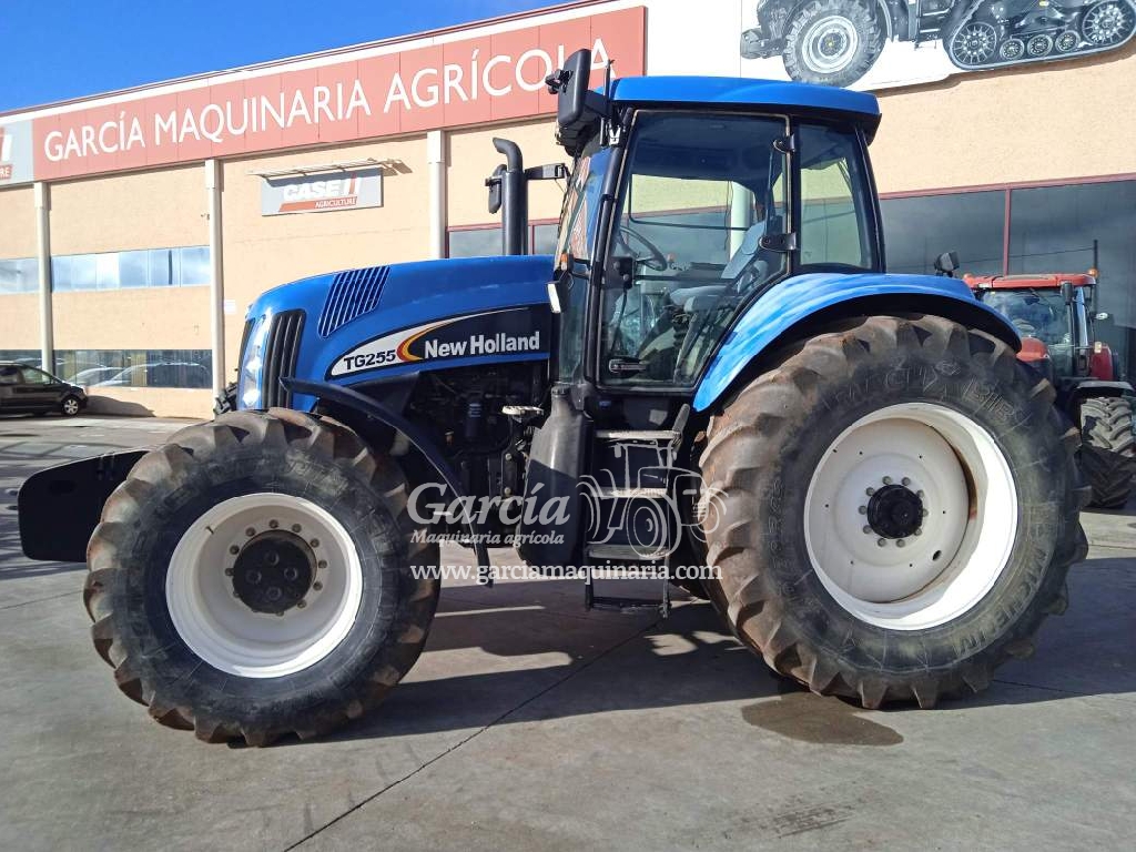 Tractor NEW HOLLAND TG 255