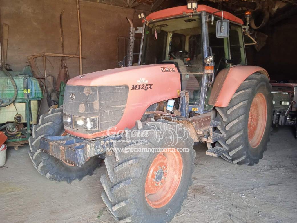 Tractor KUBOTA M125X Tractor KUBOTA M125X